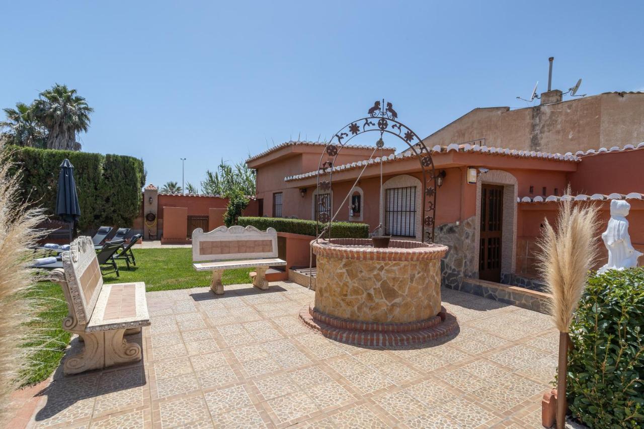 Villa Torres Motril Eksteriør billede