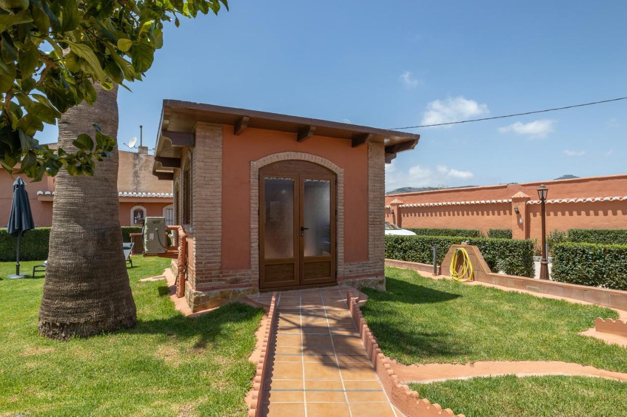 Villa Torres Motril Eksteriør billede